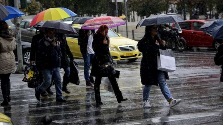 Κακός ο καιρός την Τετάρτη με βροχές και καταιγίδες