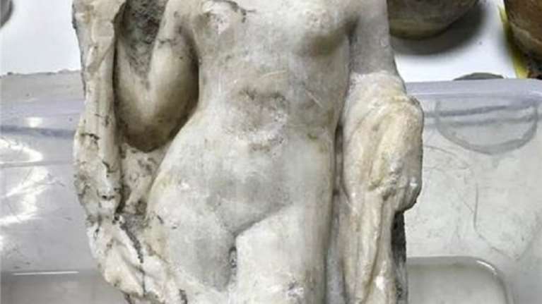 Ακέφαλο άγαλμα της Αφροδίτης βρέθηκε στο μετρό της Θεσσαλονίκης