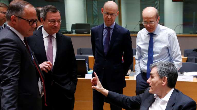 Spiegel: Κακοί βαθμοί για την Ελλάδα, αμφιβολίες από ΕΚΤ και ΔΝΤ