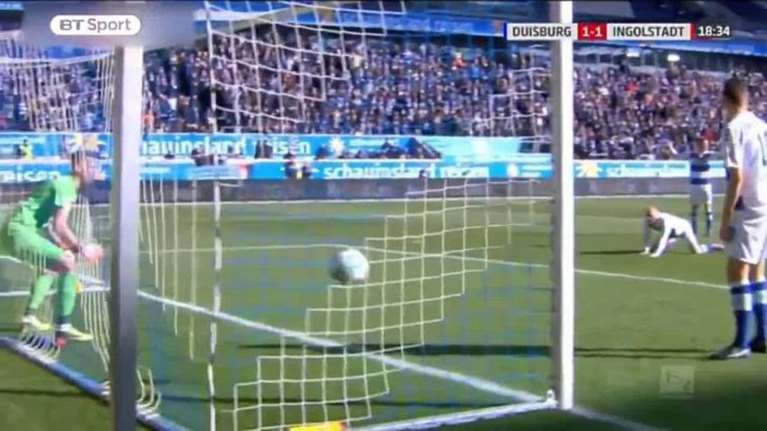 Δεν ξανάγινε: Ο γκολκίπερ της Ντούισμπουργκ πήγε να πιει νερό &amp; έφαγε γκολ