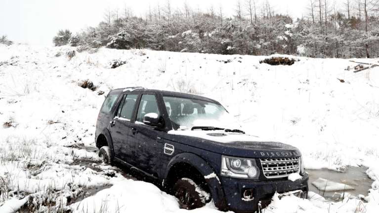 Κύμα σιβηρικού ψύχους: Από τη Μόσχα μέχρι το Παρίσι, η Ευρώπη ετοιμάζεται