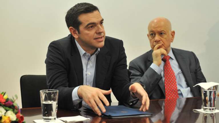 Παπαδημητρίου: Αλέξη, δύσκολο να παραμείνω -Τσίπρας: Λυπάμαι πολύ