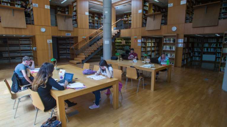 Κατάταξη QS για το 2018: Κορυφαίες στον κόσμο οι κλασικές σπουδές του ΑΠΘ