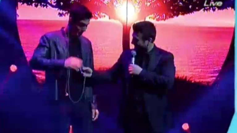 Δείτε τον 18χρονο γιο του Γιάννη Πλούταρχου-Είναι κούκλος &amp; τραγουδάει