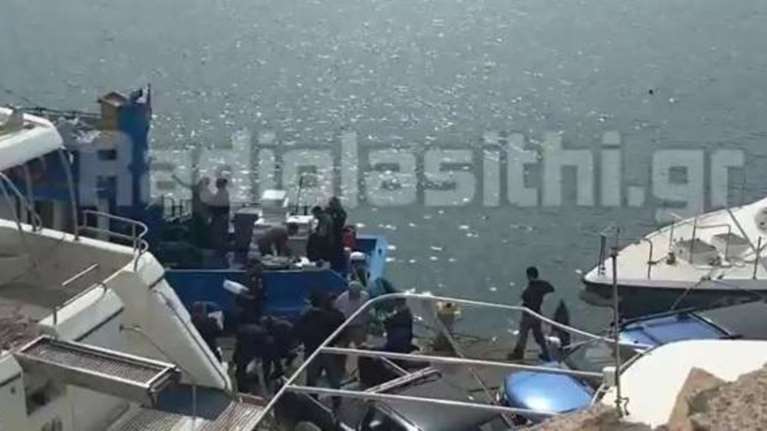 Κρήτη: Τεράστια ποσότητα κάνναβης σε αλιευτικό -Πάνω από 1 τόνος -vid