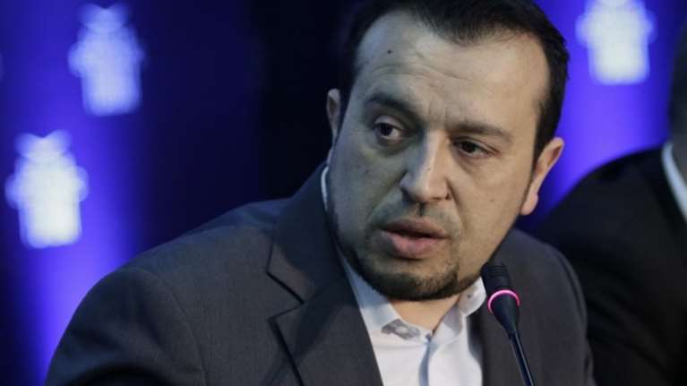 Παππάς κατά Στουρνάρα: Θα έπρεπε να λυπάται για τη θητεία του ως υπουργός