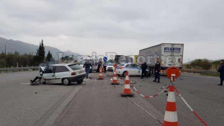 Κινηματογραφική καταδίωξη στην Εθνική - IX εμβόλισε περιπολικά