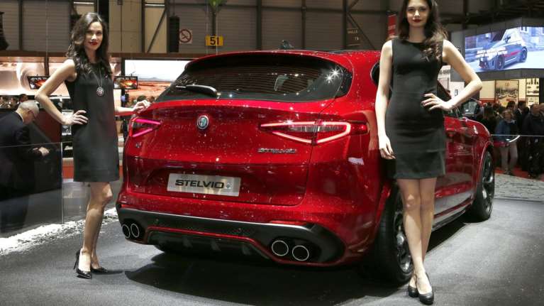 Τέλος στην παρουσία μοντέλων στις εκθέσεις αυτοκινήτου με αρχή τη Γενεύη