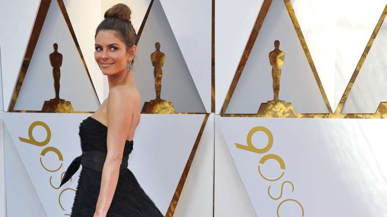 Η Μαρία Μενούνος στα Όσκαρ με φόρεμα ελληνίδας σχεδιάστριας [Εικόνες]