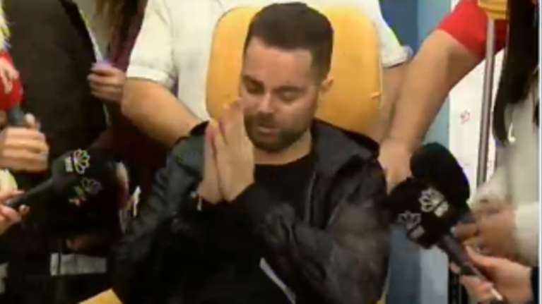 Βρεττός: Με δάκρυα πήρε εξιτήριο- &quot;Ο Θεός μου έστειλε τη δοκιμασία&quot;