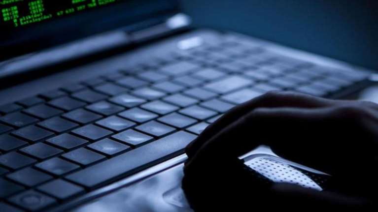 Εξαπατούσαν μέσω internet αποσπώντας μεγάλα χρηματικά ποσά