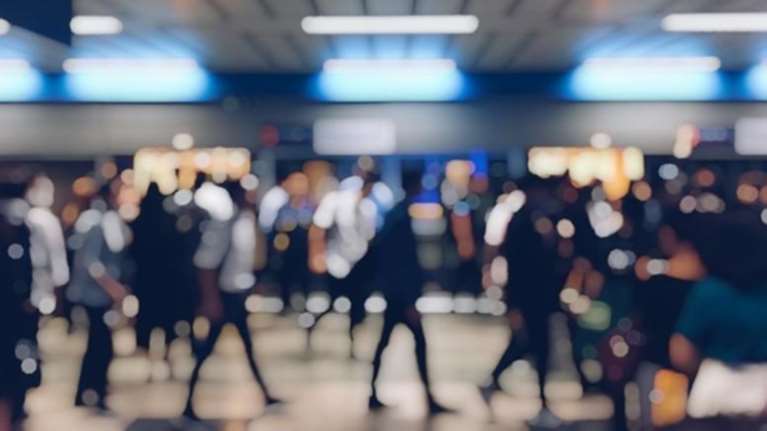 Εταζε διορισμούς στο δημόσιο «τραβώντας» χρήματα από τα θύματά του