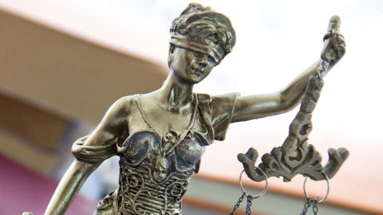 Μισθοδικείο:Αντισυνταγματικές οι περικοπές των συντάξεων των δικαστών