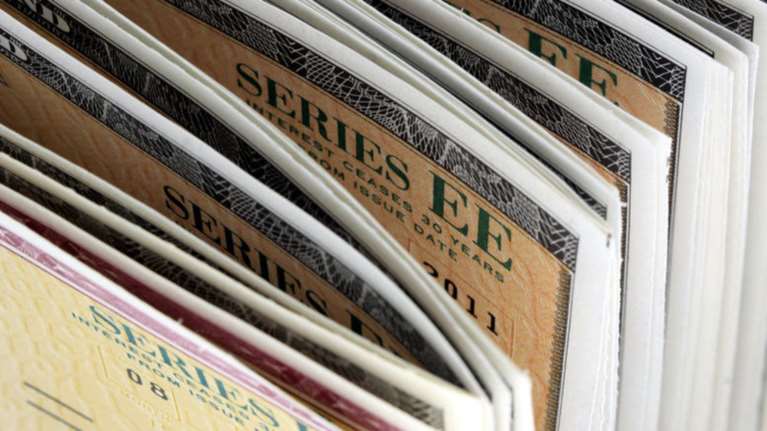 Σε επανέκδοση δωδεκάμηνων εντόκων γραμματίων προχωρά ο ΟΔΔΗΧ