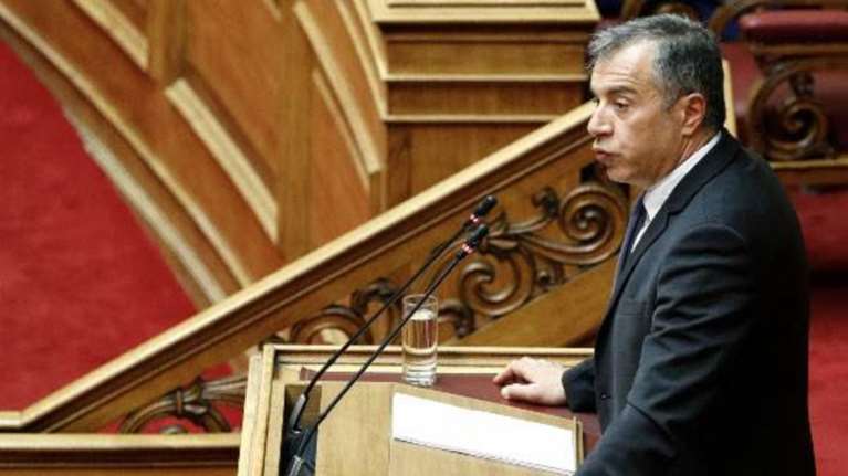 Θεοδωράκης προς Τσίπρα: Υιοθετείς εθνικιστικές κορώνες