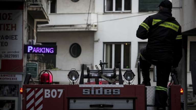 Νεκρός ηλικιωμένος σε φωτιά σε διαμέρισμα στα Πατήσια