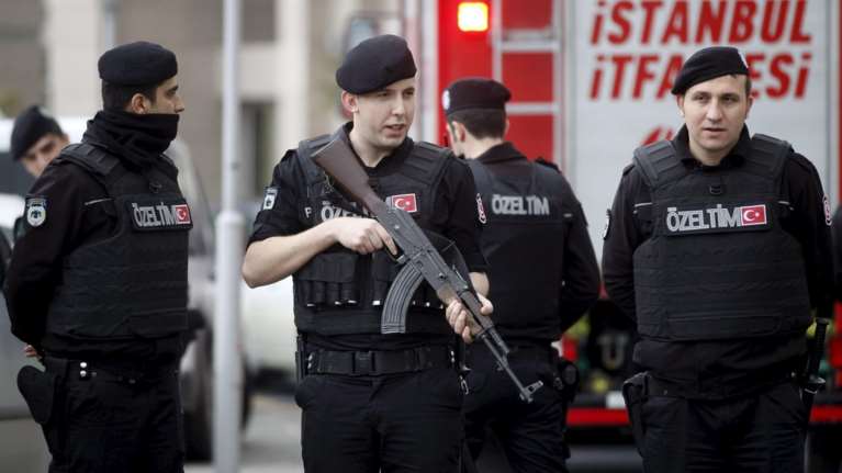 Με δασκάλους τα βάζει τώρα ο Ερντογάν - 92 συλλήψεις