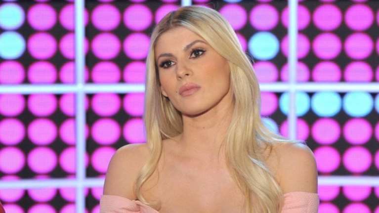 Η Όλγα Πηλιάκη στην κουζίνα - Η ελληνική συνταγή που έφτιαξε για την οικογένεια της