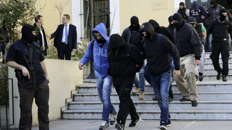 Ελεύθεροι οι 4 που συνελήφθησαν για την Combat 18