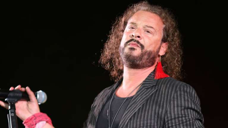 Αποκάλυψη: «Ηταν να πω εγώ &quot;Το παλιό μου το παλτό&quot;, αλλά...»