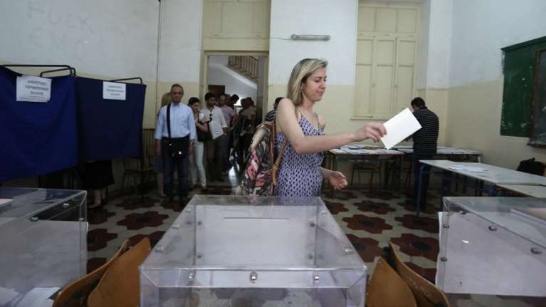 Δημοσκόπηση ProRata: 10 μονάδες μπροστά από τον ΣΥΡΙΖΑ η ΝΔ