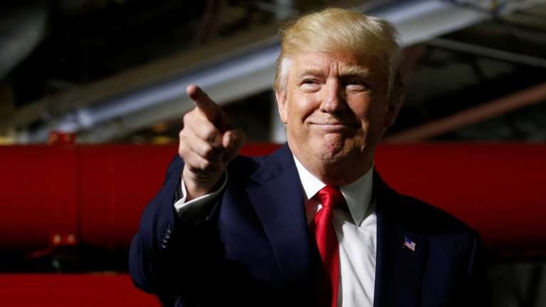 Tραμπ: Οι δασμοί της ΕΕ στα αμερικανικά προϊόντα δεν είναι δίκαιοι