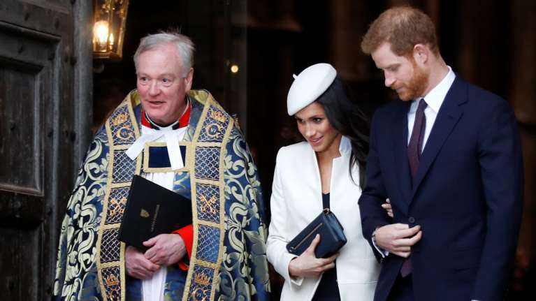 Βασίλισσα Ελισάβετ: Εγκρίνω τον γάμο του Πρίγκιπα Χάρι με την Μέγκαν Μαρκλ