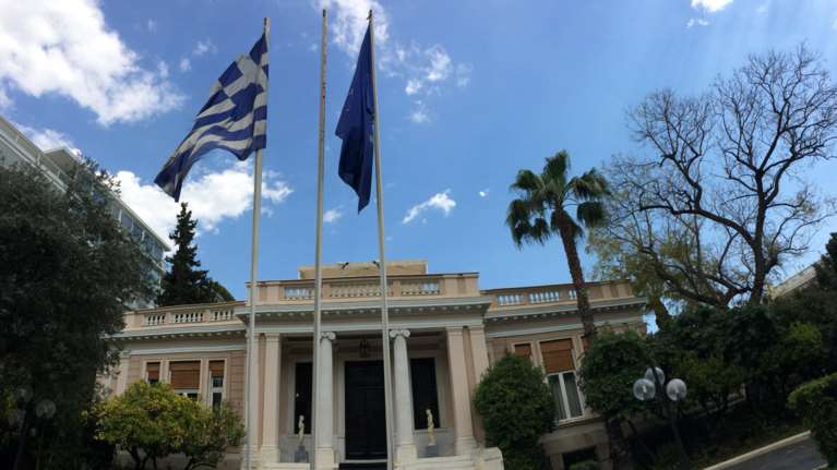 Κυβερνητικές πηγές:Ο Σαμαράς διολισθαίνει από τη γραφικότητα στη γελοιότητα