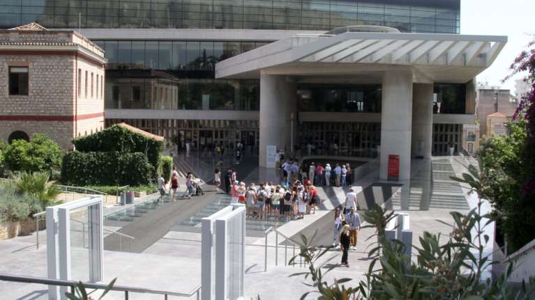 25η Μαρτίου:Το Μουσείο Ακρόπολης ανοίγει (από 8 πμ ως 9 μμ) και γιορτάζει