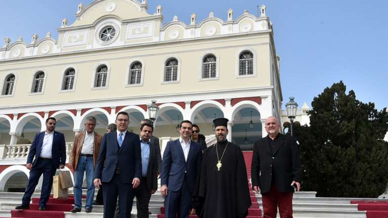 Στην Παναγία της Τήνου ο Αλέξης Τσίπρας - ολοκληρώθηκε η επίσκεψή του