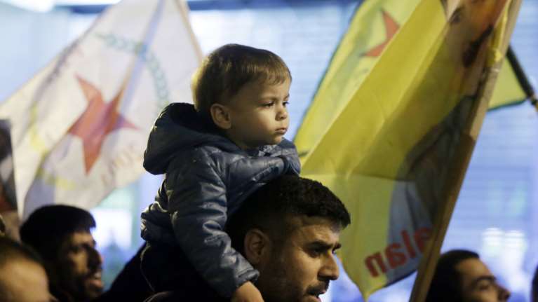 Πορεία για το Αφρίν από επιτροπές Κούρδων και οργανώσεις της Αριστεράς