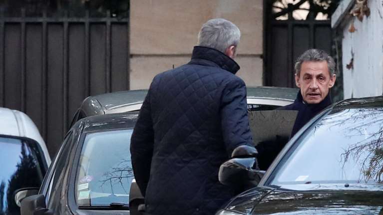 Σαρκοζί στον ανακριτή: «Με συκοφαντούν, έκαναν τη ζωή μου κόλαση»