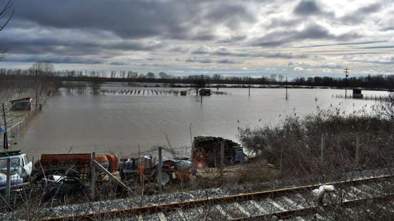 Συναγερμός για την άνοδο της στάθμης του νερού στον Έβρο