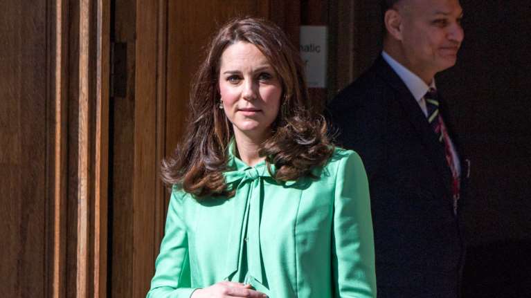 H κομψή εμφάνιση της Μίντλετον μια μέρα πριν αποσυρθεί για να γεννήσει