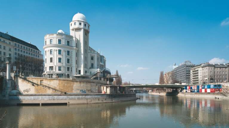 Μια έκθεση με το φωτογραφικό αρχείο ενός σημαντικού αρχιτέκτονα