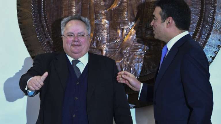 «Νίκο μου, Νικόλα μου»: Μετά τις αβρότητες αρχίζει το παζάρι