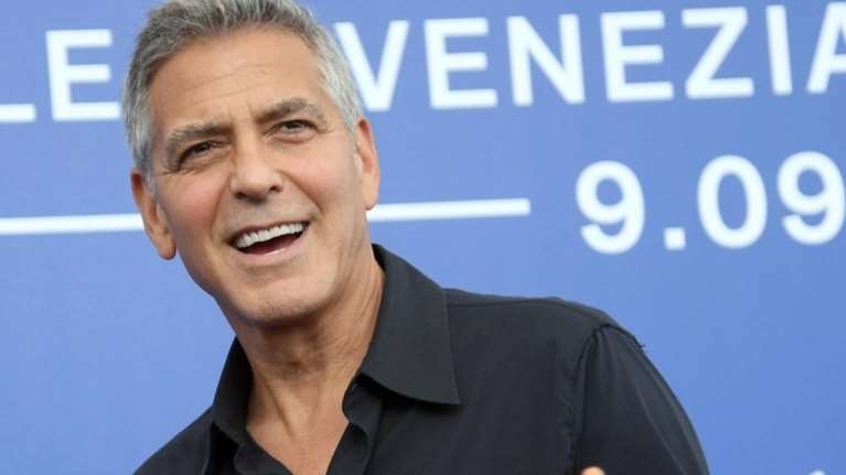 Ο Τζορτζ Κλούνεϊ αφηγητής σε ταινία για τη ζωή του Σιμόν Πέρες