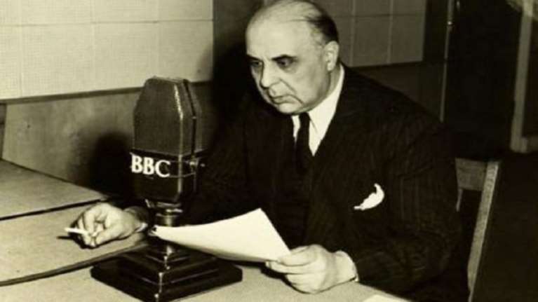 Σαν σήμερα: Ο Γιωργος Σεφέρης εκφωνεί την ιστορική ομιλία του στα Νόμπελ - Ολη η Ελλάδα σε ένα λόγο