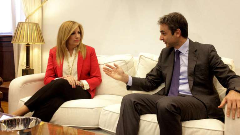 «Όχι» Μητσοτάκη σε Γεννηματά για τη συνταγματική αναθεώρηση