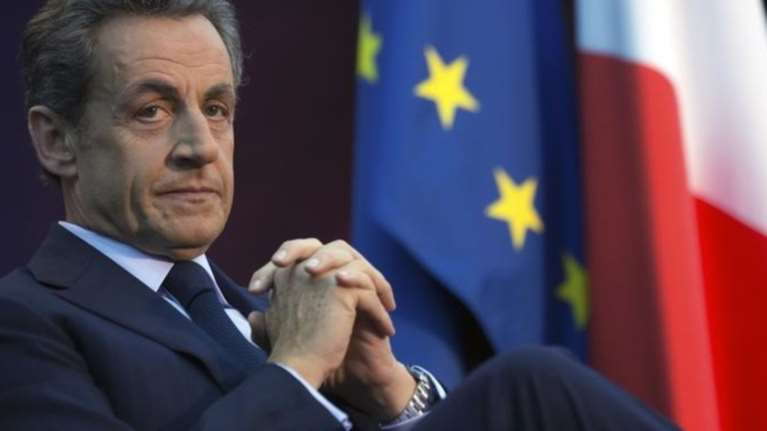 Ο Σαρκοζί οδηγείται στο ανώτατο δικαστήριο ως κατηγορούμενος