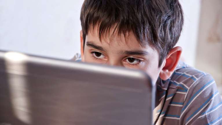 Εθισμός στον τζόγο: Ο άγνωστος κίνδυνος για τους εφήβους