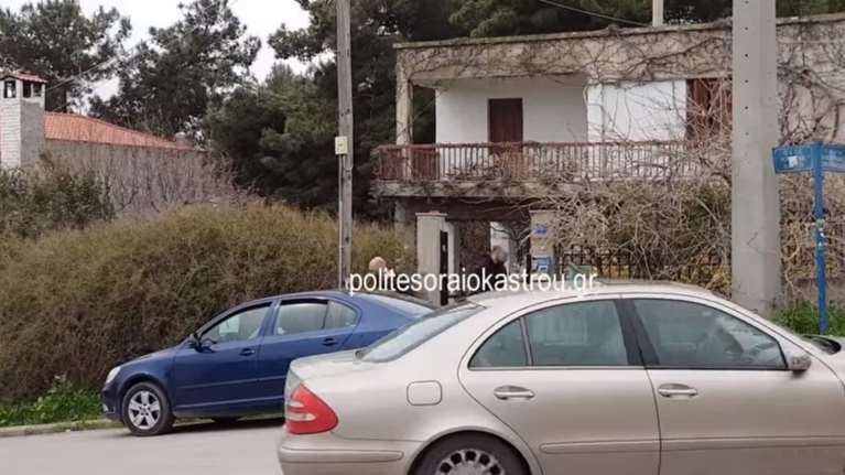 Οι πρώτες δηλώσεις της 48χρονης που κρατούσε όμηρο ο ξάδελφός της