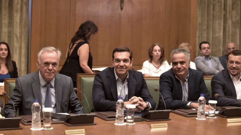 Συνεδριάζει το υπουργικό για οικονομία και εθνικά θέματα