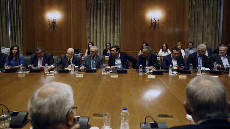 Τσίπρας: Κλείστε την αξιολόγηση, όποιος έχει αντίρρηση να το πει τώρα