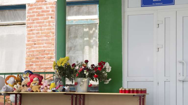 Πέθανε οροθετικό μωρό στη Ρωσία - Η μαμά του πίστευε πως ο HIV είναι μύθος