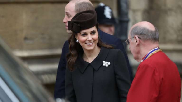 Κέιτ Μίντλετον: Ετοιμόγεννη κάνει εντελώς μόνη τα ψώνια στο σούπερ μάρκετ