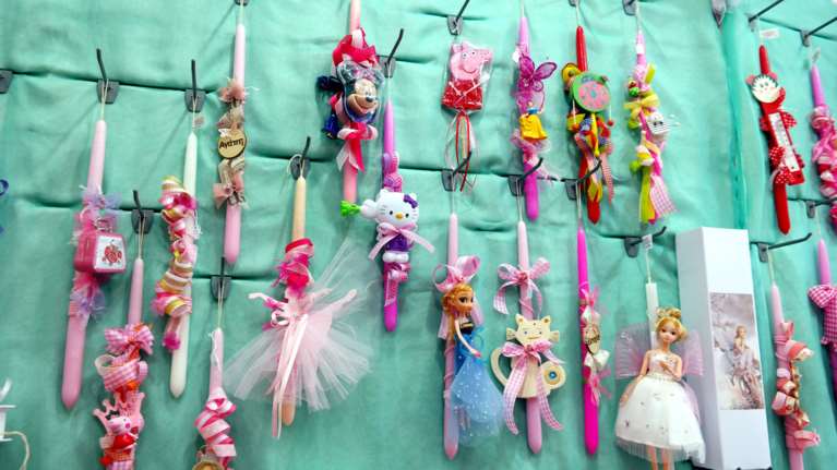 Σε ποια ηλικία σταματούν οι υποχρεώσεις του νονού στο βαφτιστήρι