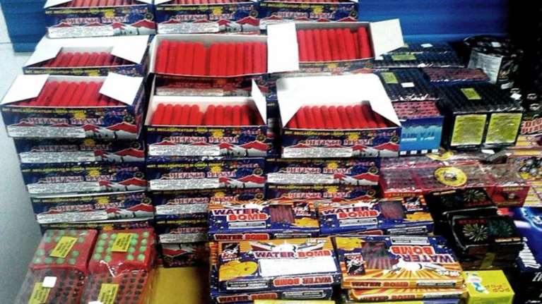 Ετοίμαζαν «γλέντι» με... κροτίδες: Δύο συλλήψεις στο Αργος