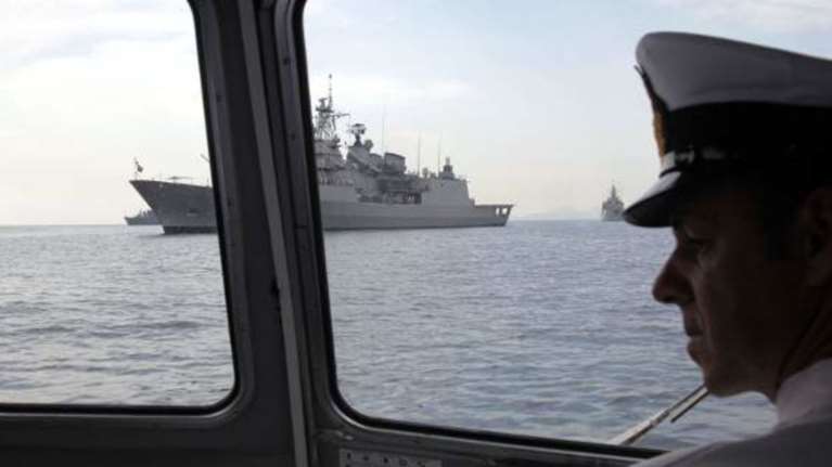 Frankfurter Rundschau: Παιχνίδια με τη φωτιά στο Αιγαίο