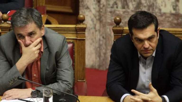 Οποιος θέλει μείωση χρέους πρέπει να ανεχθεί αυστηρότερο έλεγχο